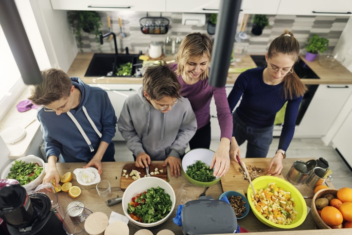 Your Guide to Winter Wellness: 12 Simple Steps for a Stronger Immune System